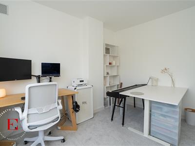 Picture 19
